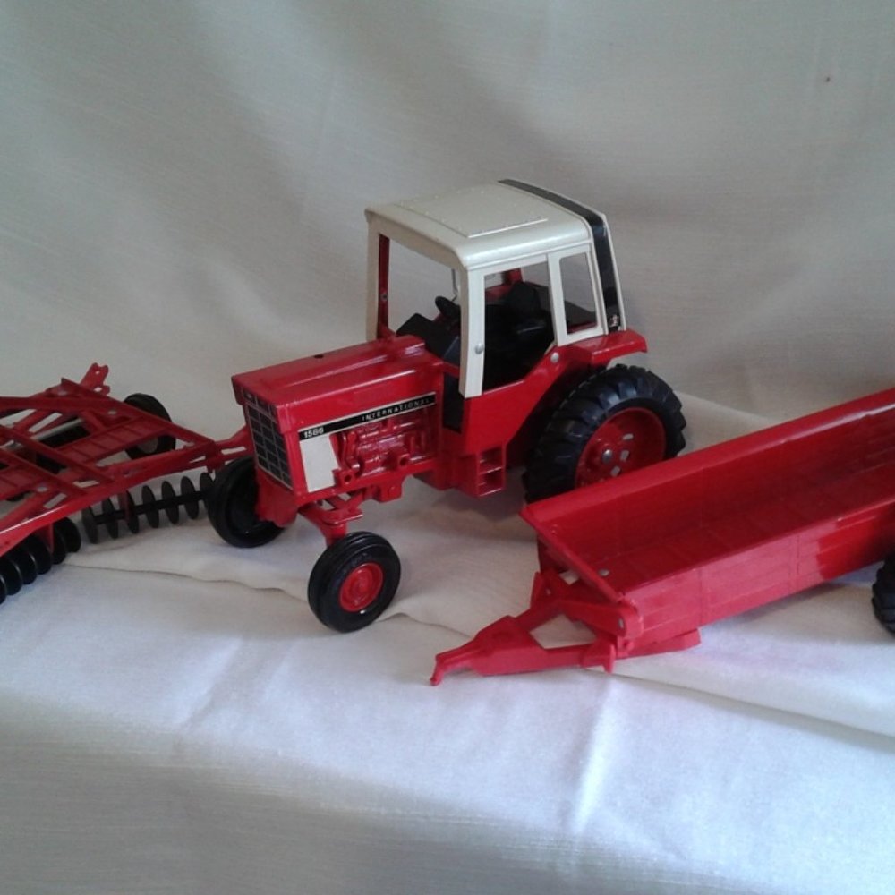 ERTL Diecast